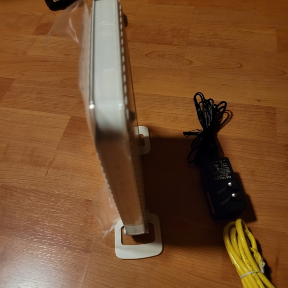 Wireless router - Picture 3 of 3